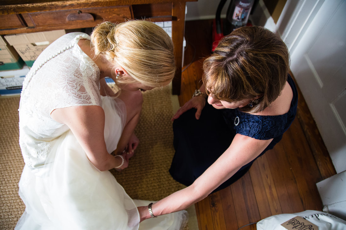 Anticipation - wedding photography